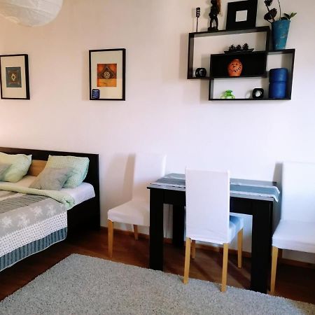 Appartement Nexus Happy à Miercurea Ciuc Extérieur photo