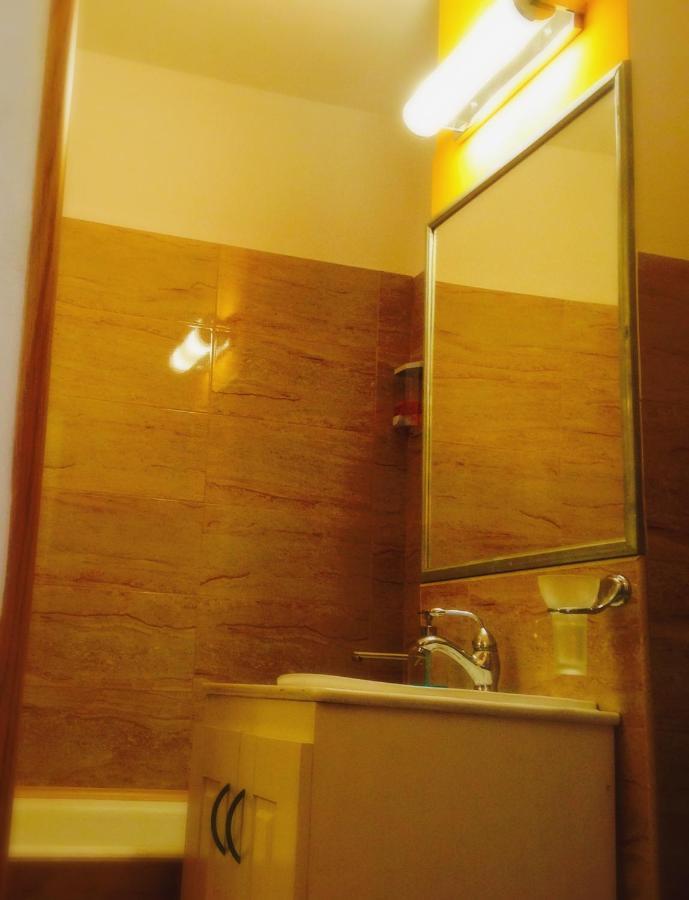 Appartement Nexus Happy à Miercurea Ciuc Extérieur photo